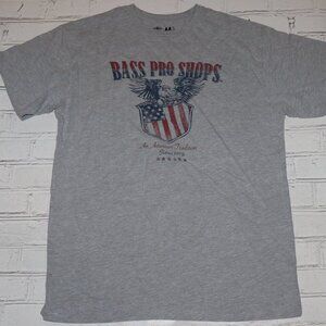 Men's Gray T-shirt Bass Pro Shops Size Medium
